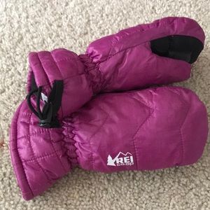 Girls REI Snow Gloves/Mittens